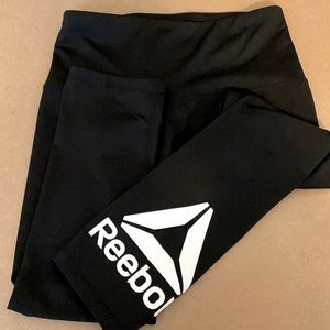 NWOT Reebok crop legging